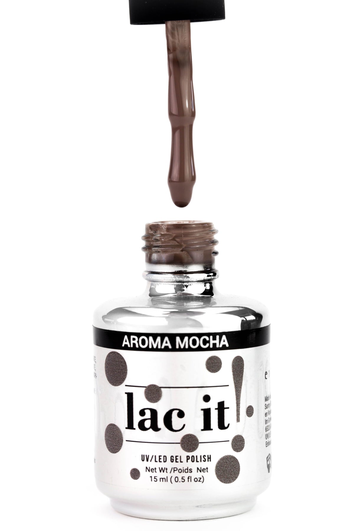 Ce vernis gel professionnel, disponible en plusieurs teintes tendances, s’applique facilement et assure une couleur intense sans écaillage jusqu’à 3 semaines. AROMA MOCHA