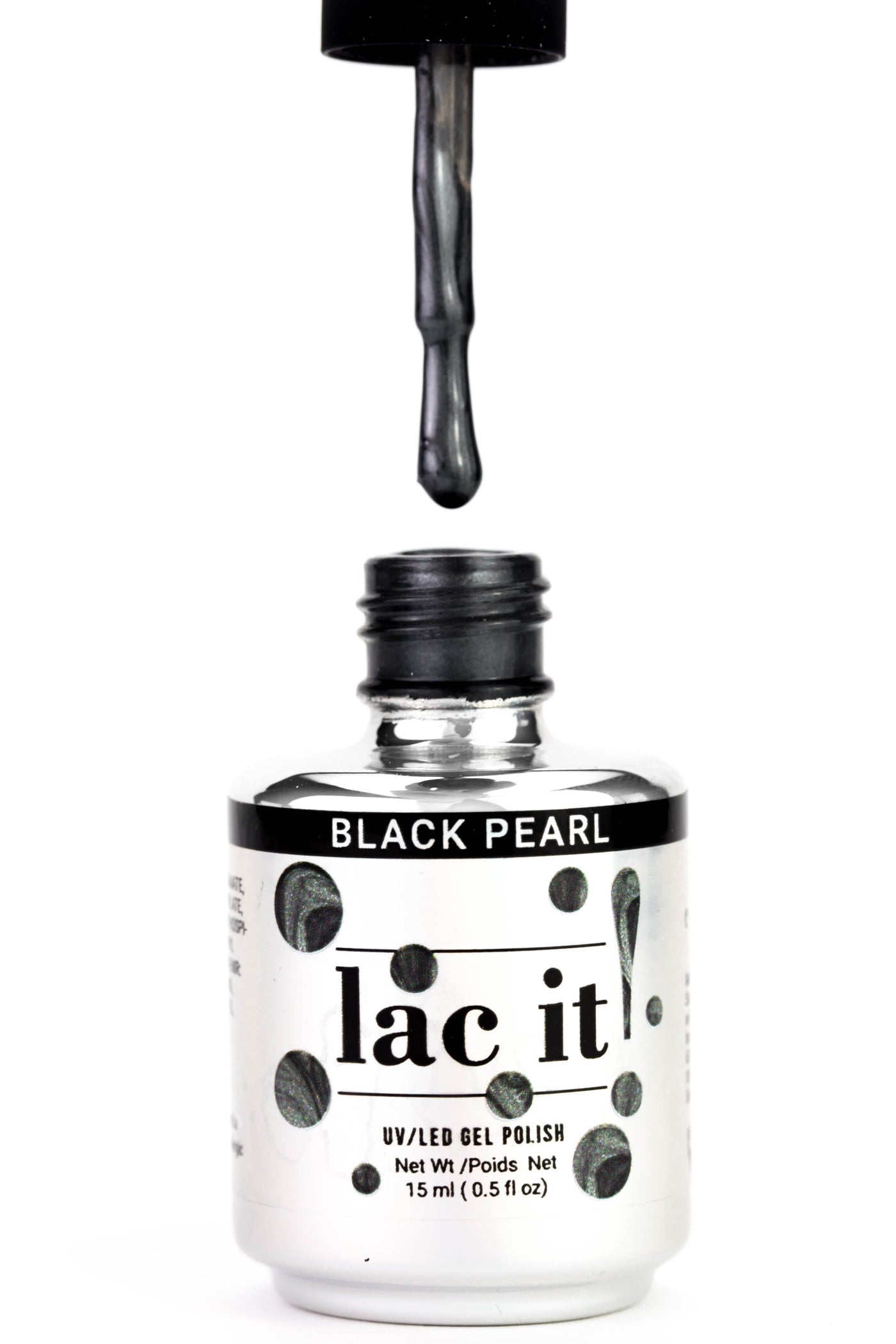 Ce vernis gel professionnel, disponible en plusieurs teintes tendances, s’applique facilement et assure une couleur intense sans écaillage jusqu’à 3 semaines. BLACK PEARL