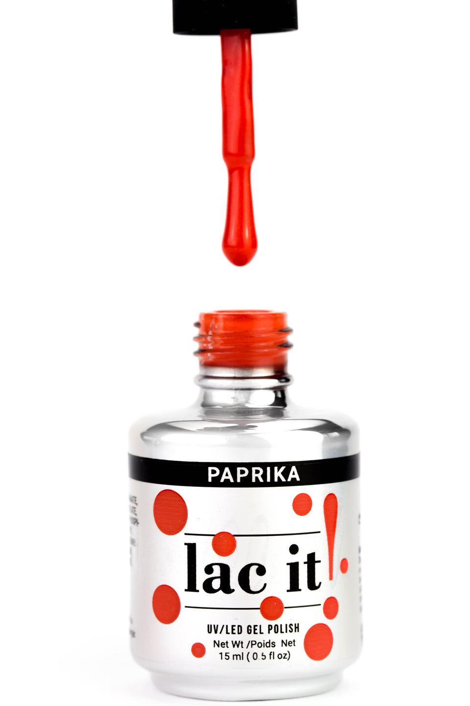 Ce vernis gel professionnel, disponible en plusieurs teintes tendances, s’applique facilement et assure une couleur intense sans écaillage jusqu’à 3 semaines. PAPRIKA