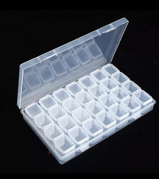 Rangement en Plastique – 28 Cases